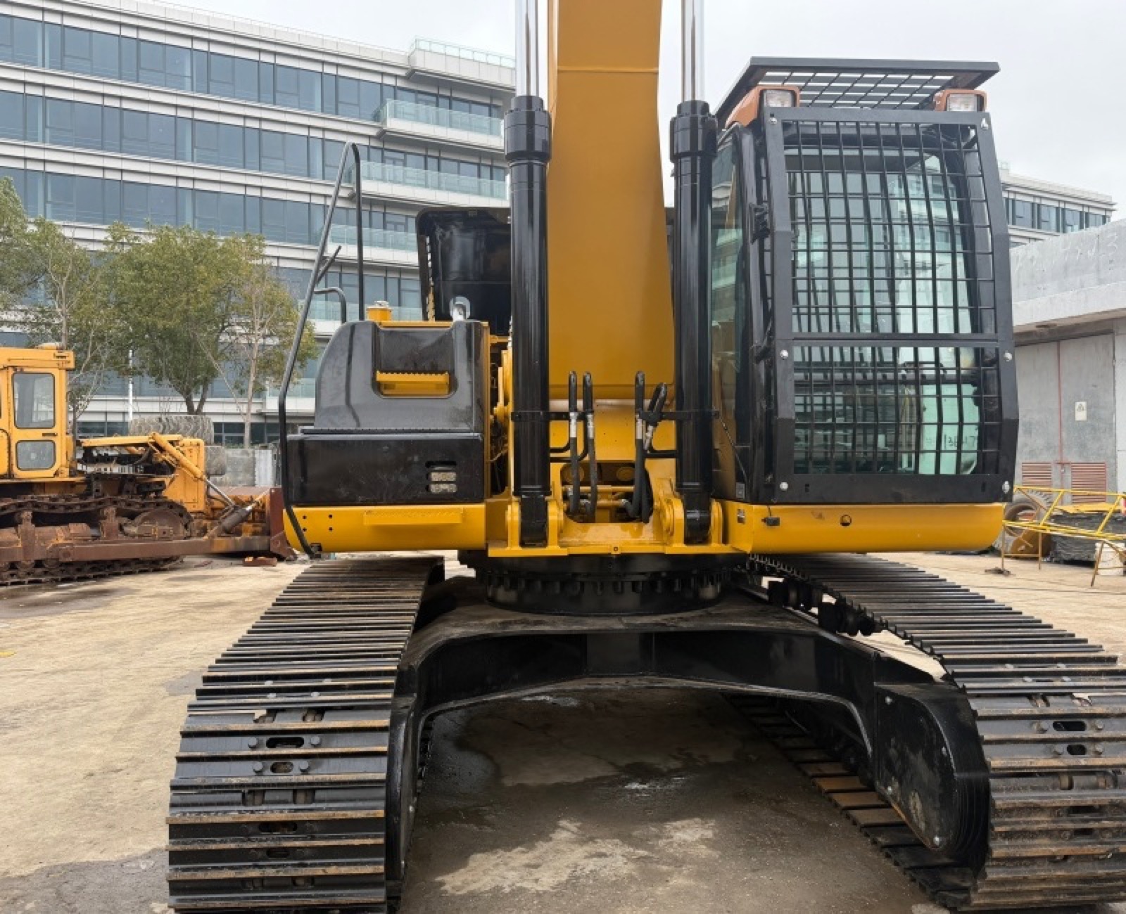 CAT 330D2L used excavator 0 photo 5