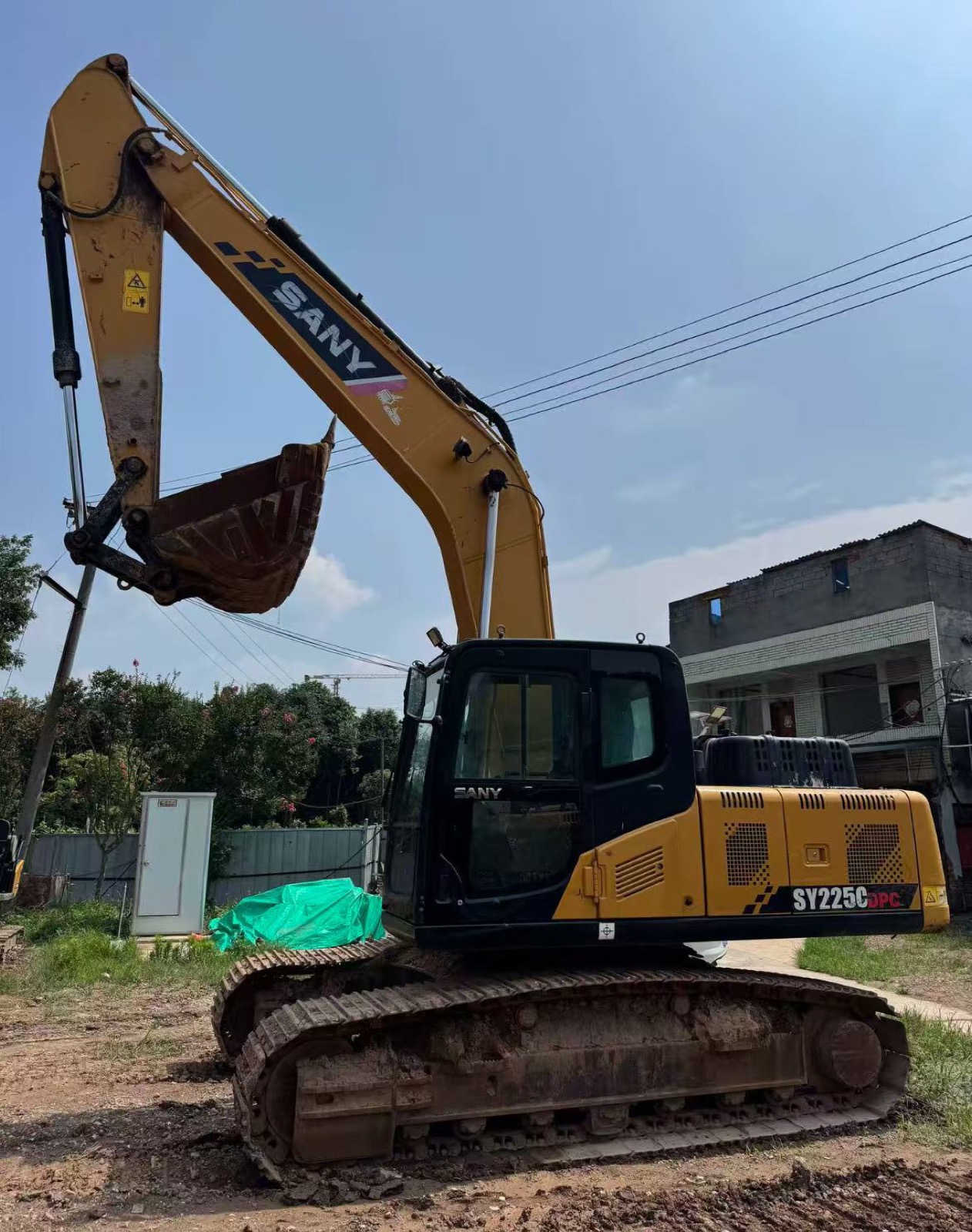 Sany 225C used excavator 0 photo 2