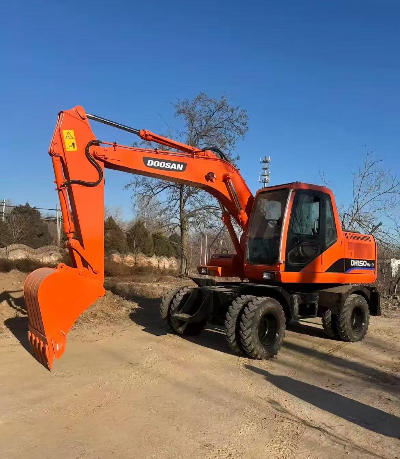 Doosan DH150W-7 used excavator 0 photo 6