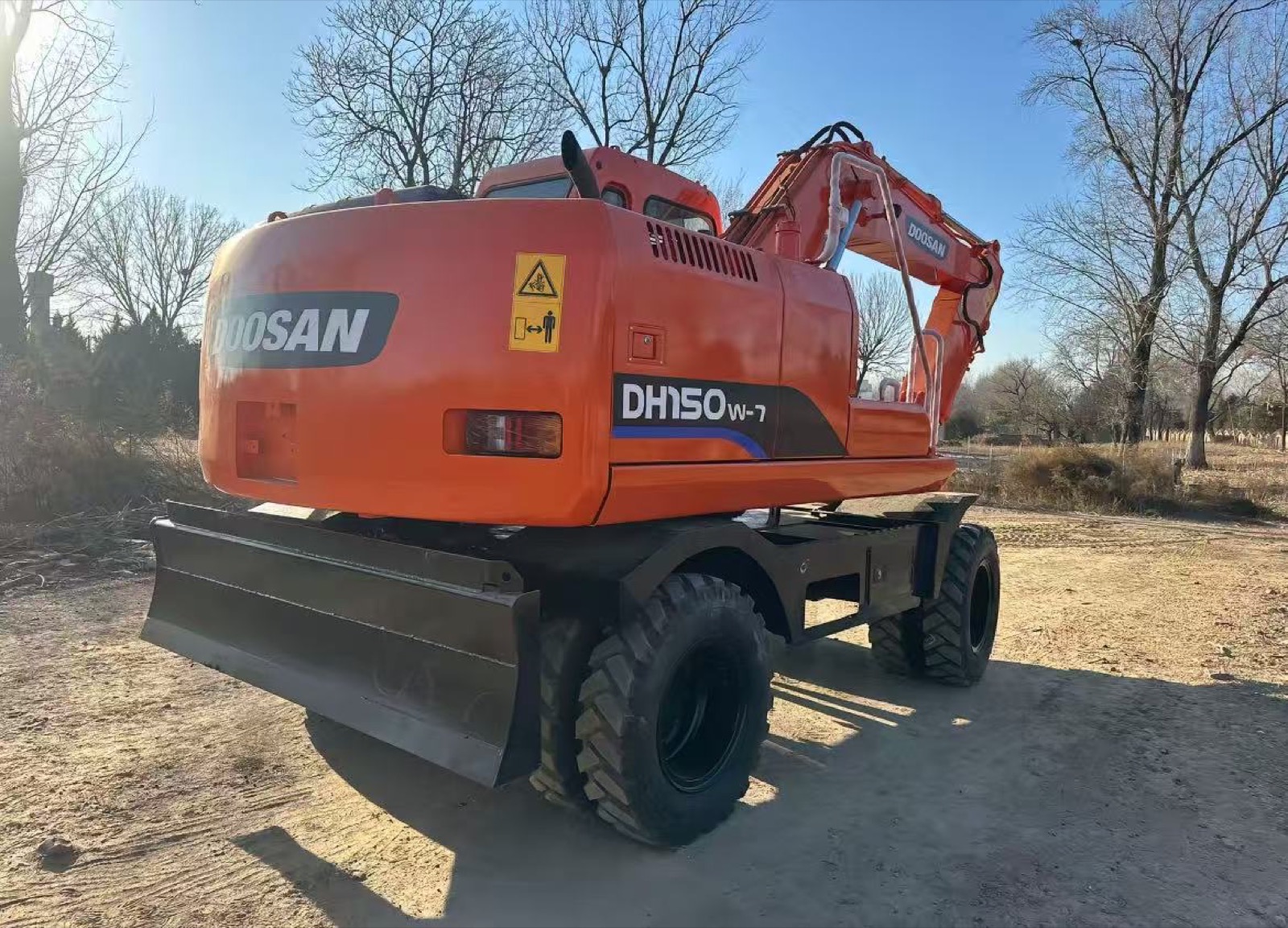 Doosan DH150W-7 used excavator 0 photo 8