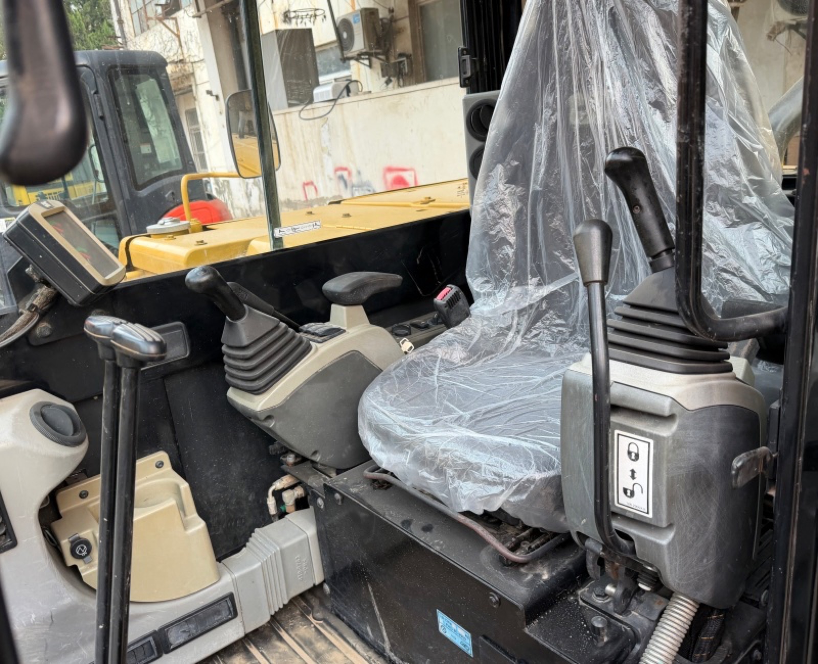 CAT 305.5 Mini used excavator 0 photo 8