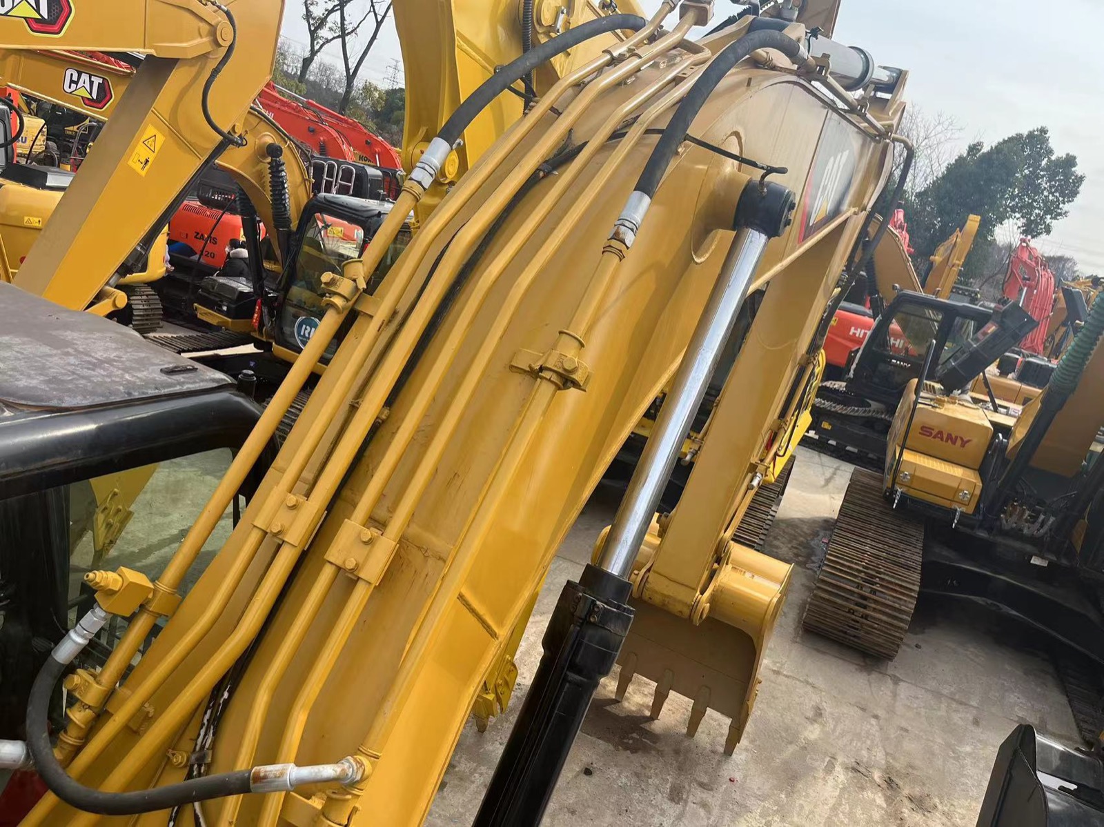 CAT 320D2 used excavator 0 photo 5