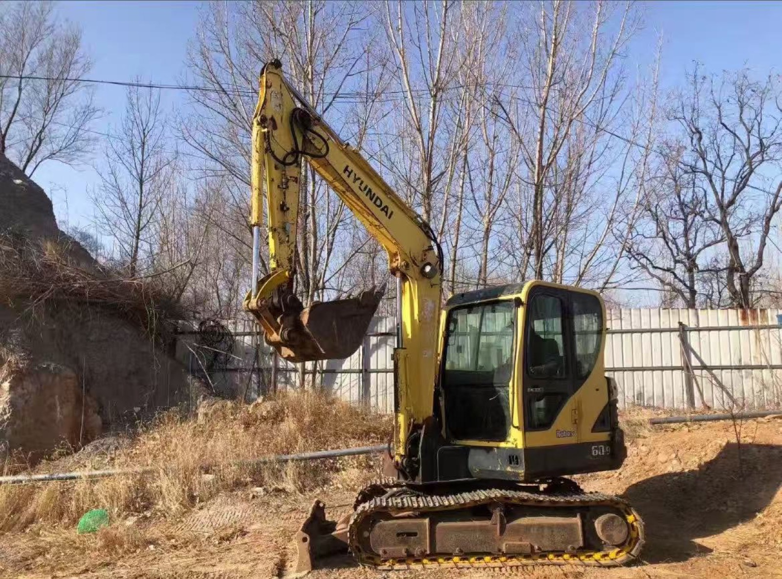 Hyundai 60-9 Mini used excavator 0 photo 2