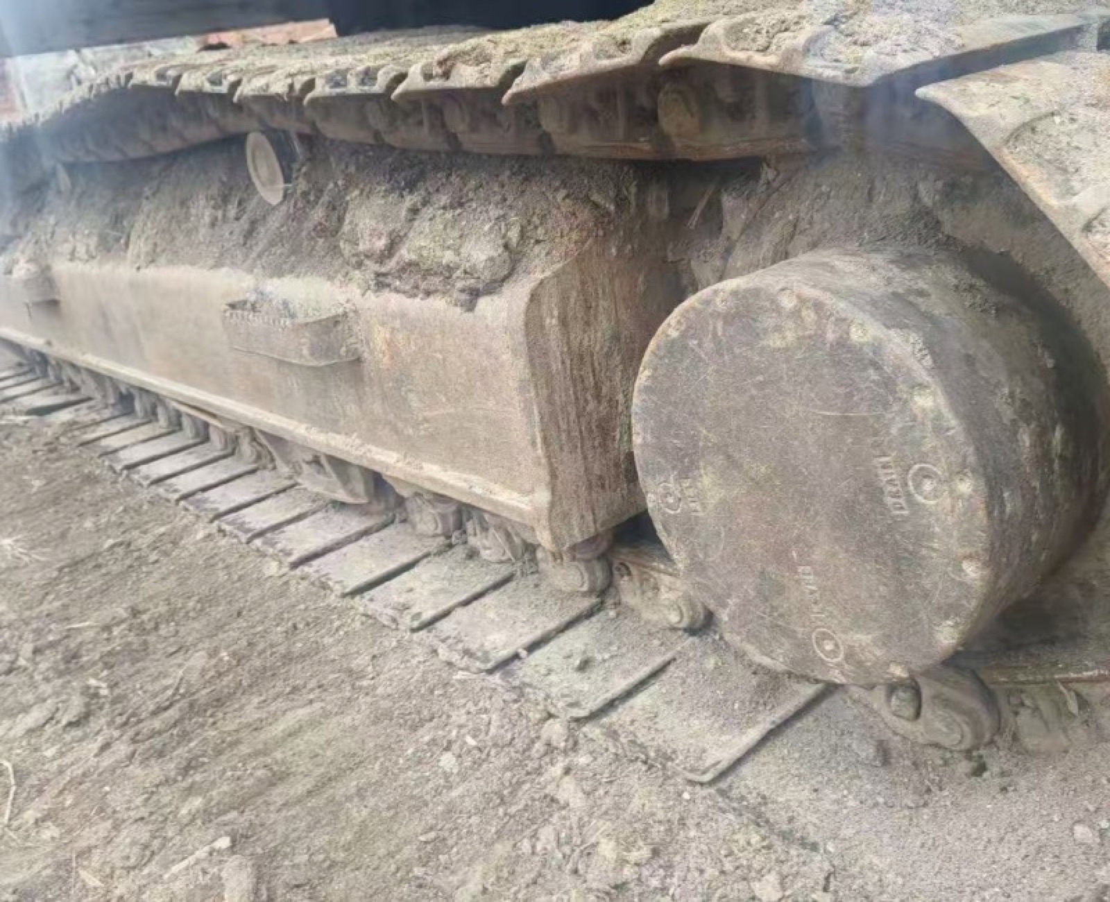Hyundai 275LC-9T used excavator 0 photo 6