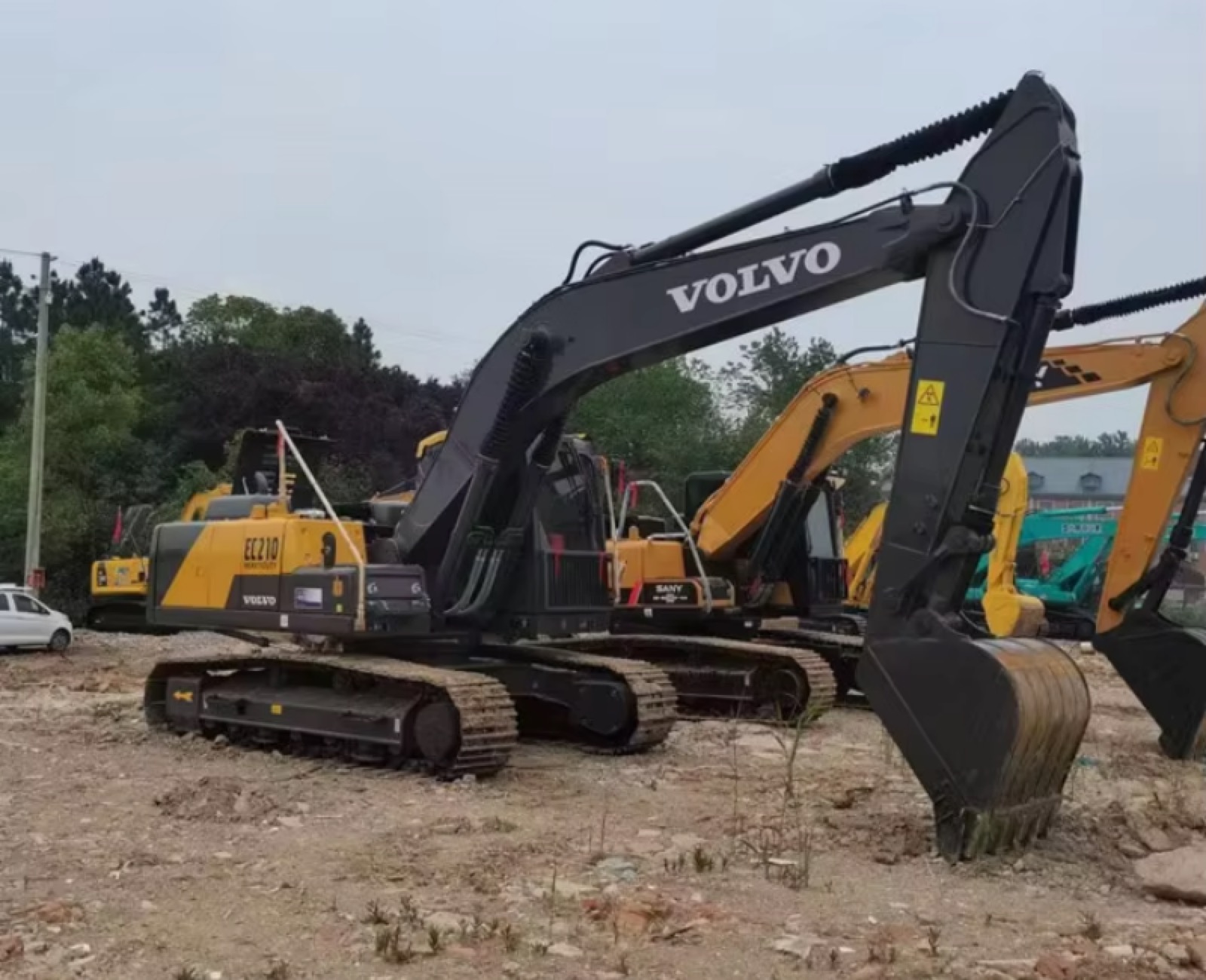 Volvo 210 used excavator 0 photo 2