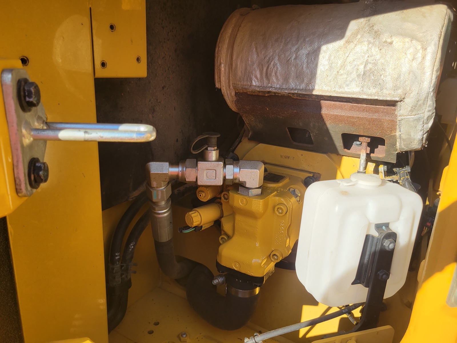 CAT 307.5 Mini used excavator 0 photo 8