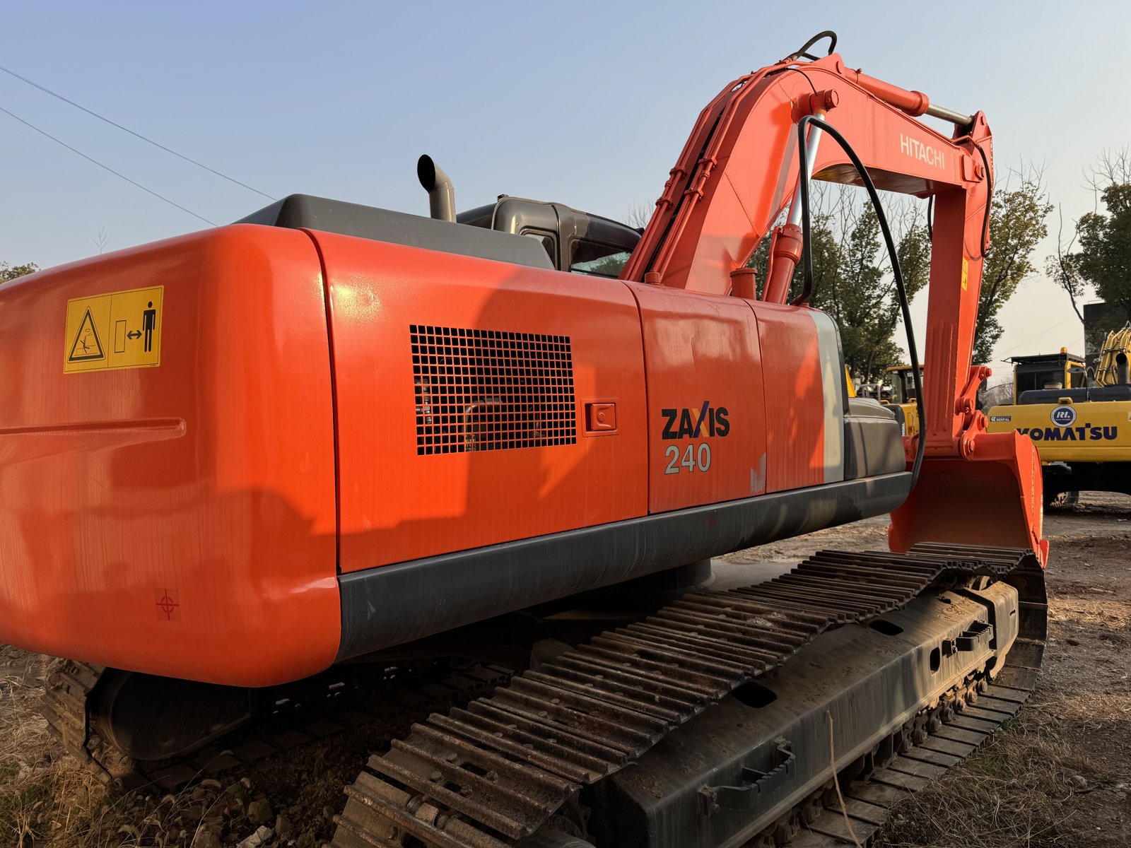 Hitachi 240 used excavator 0 photo 5
