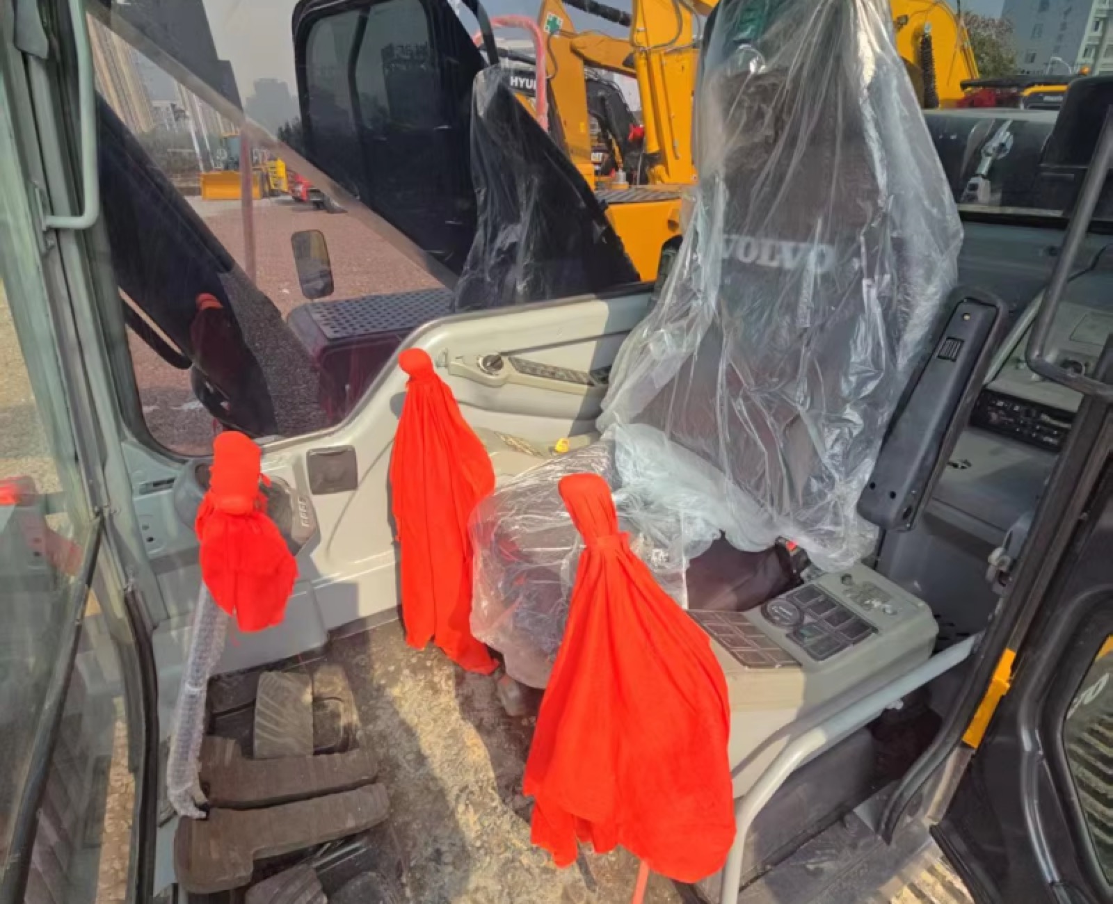 Volvo 240 used excavator 0 photo 5