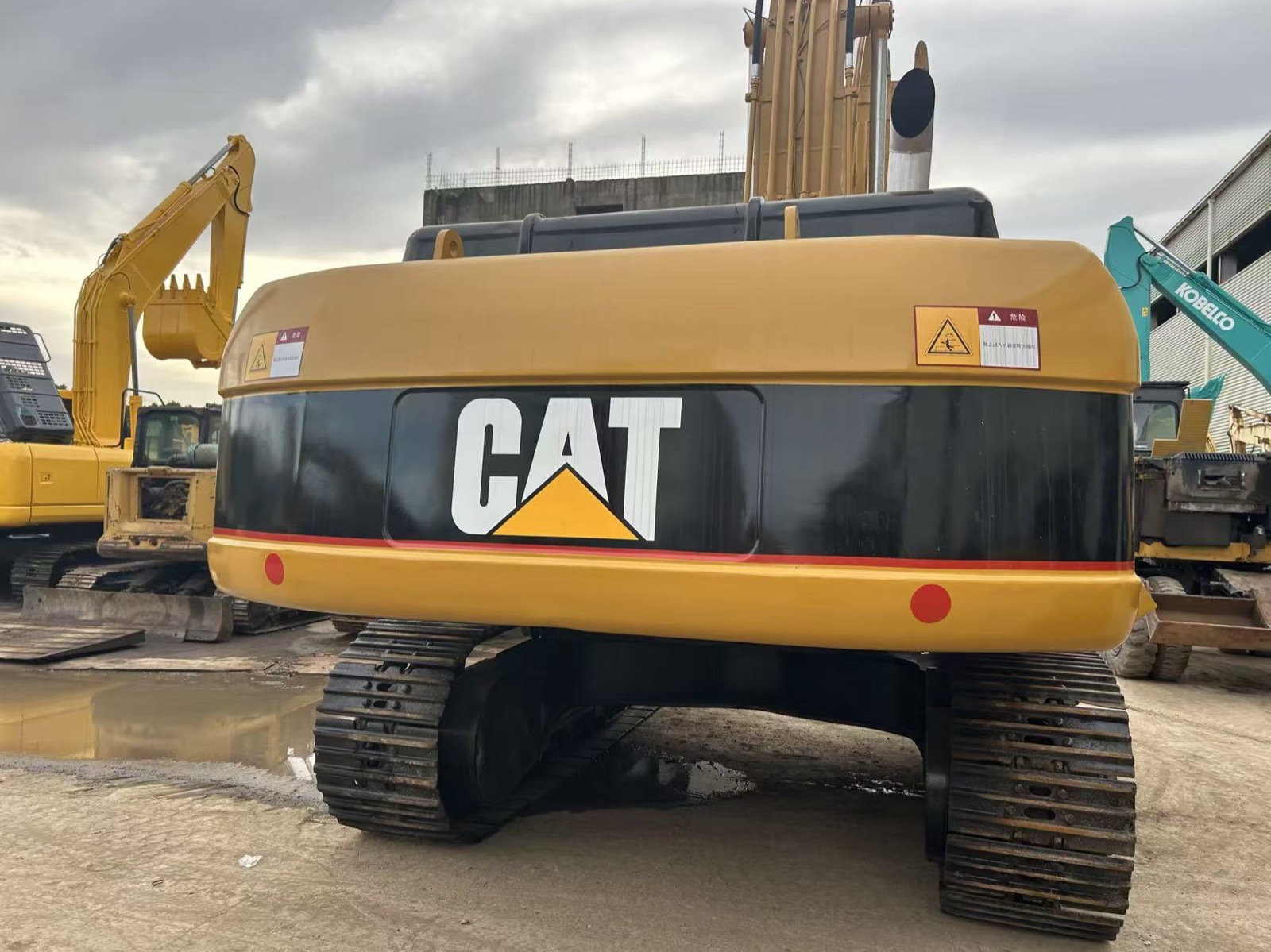 CAT 330C used excavator 0 photo 3
