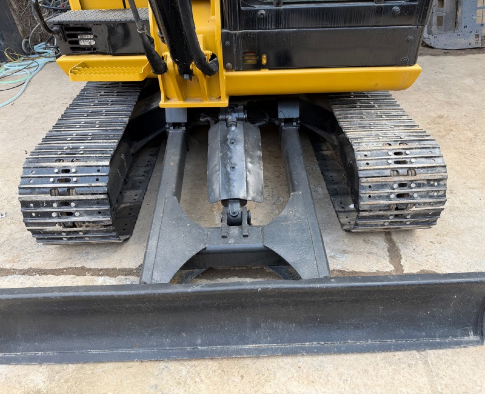 CAT 305 used excavator 0 photo 7