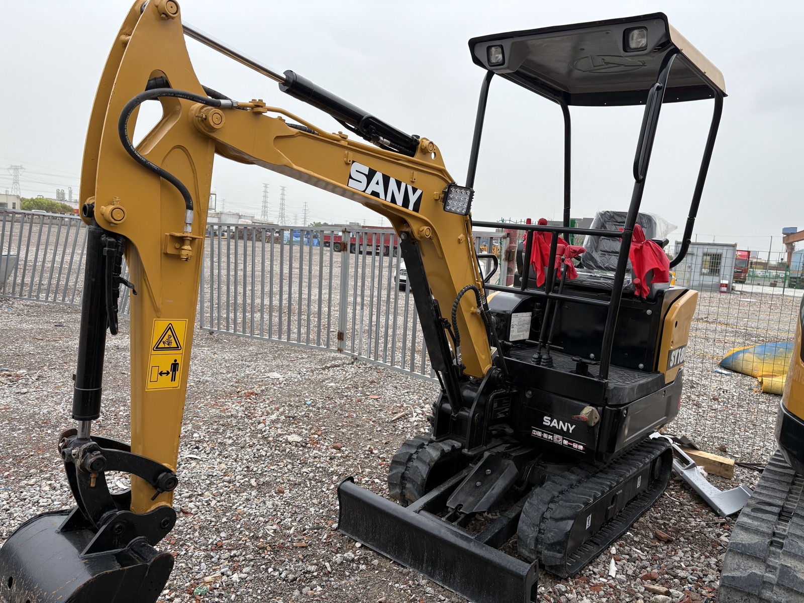Sany SY18 Mini used excavator 0 photo 2