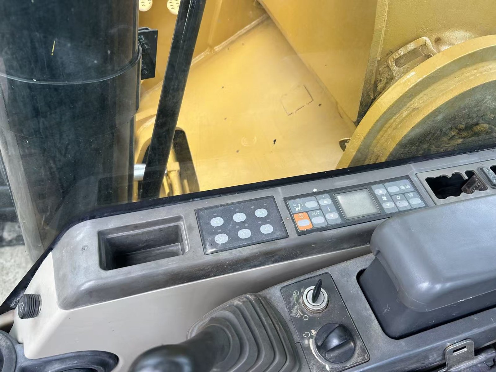 CAT 330c used excavator 0 photo 7