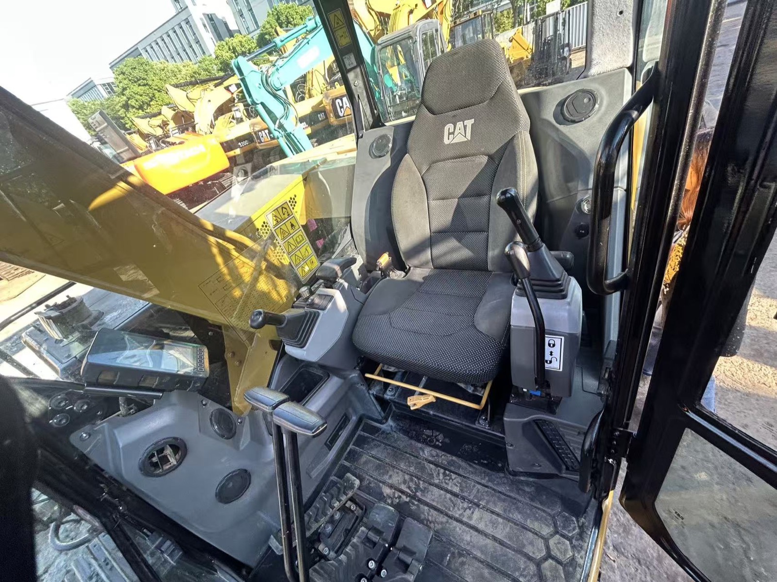 CAT 307.5 Mini used excavator 0 photo 2