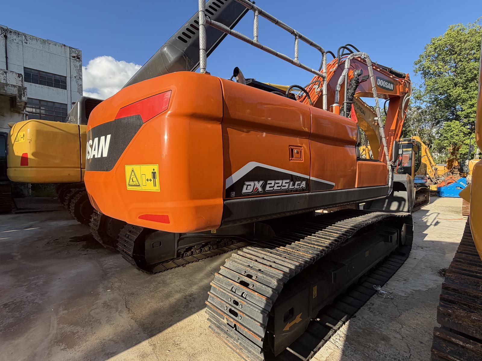 Used Doosan 225LCA Excavator for Sale