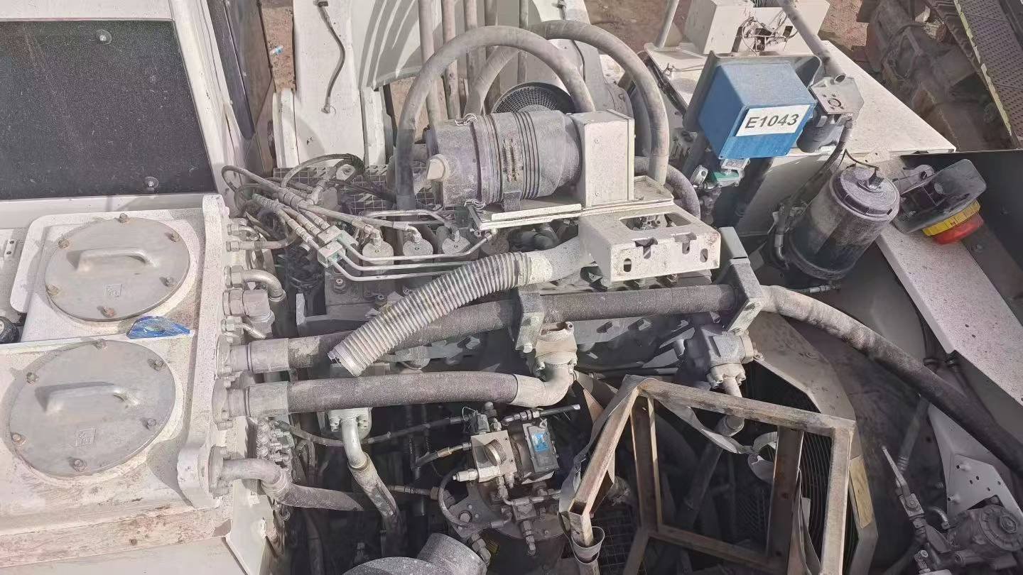 Liebherr 9100 used excavator 0 photo 4