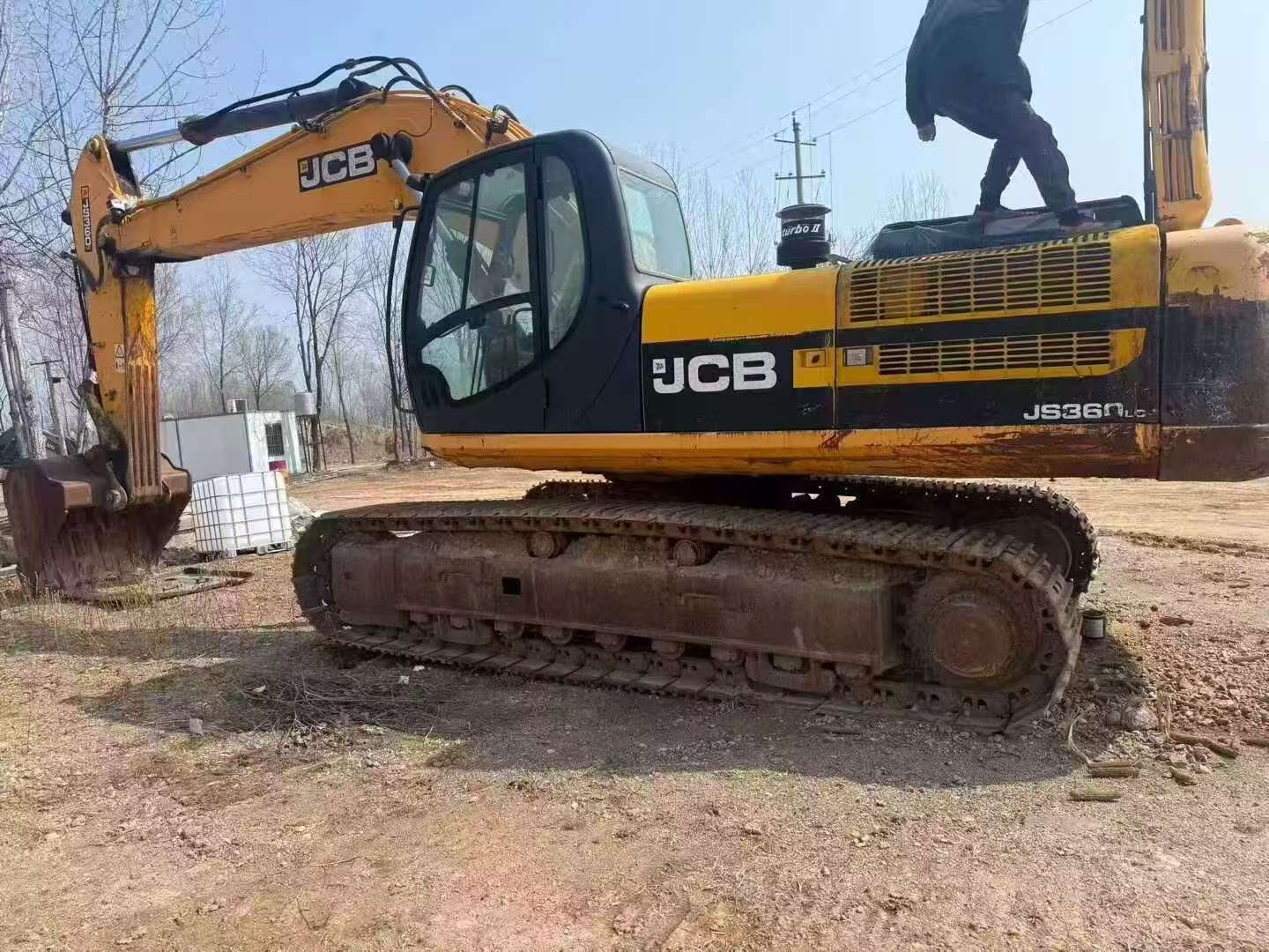 JCB 360 used excavator 0 photo 2