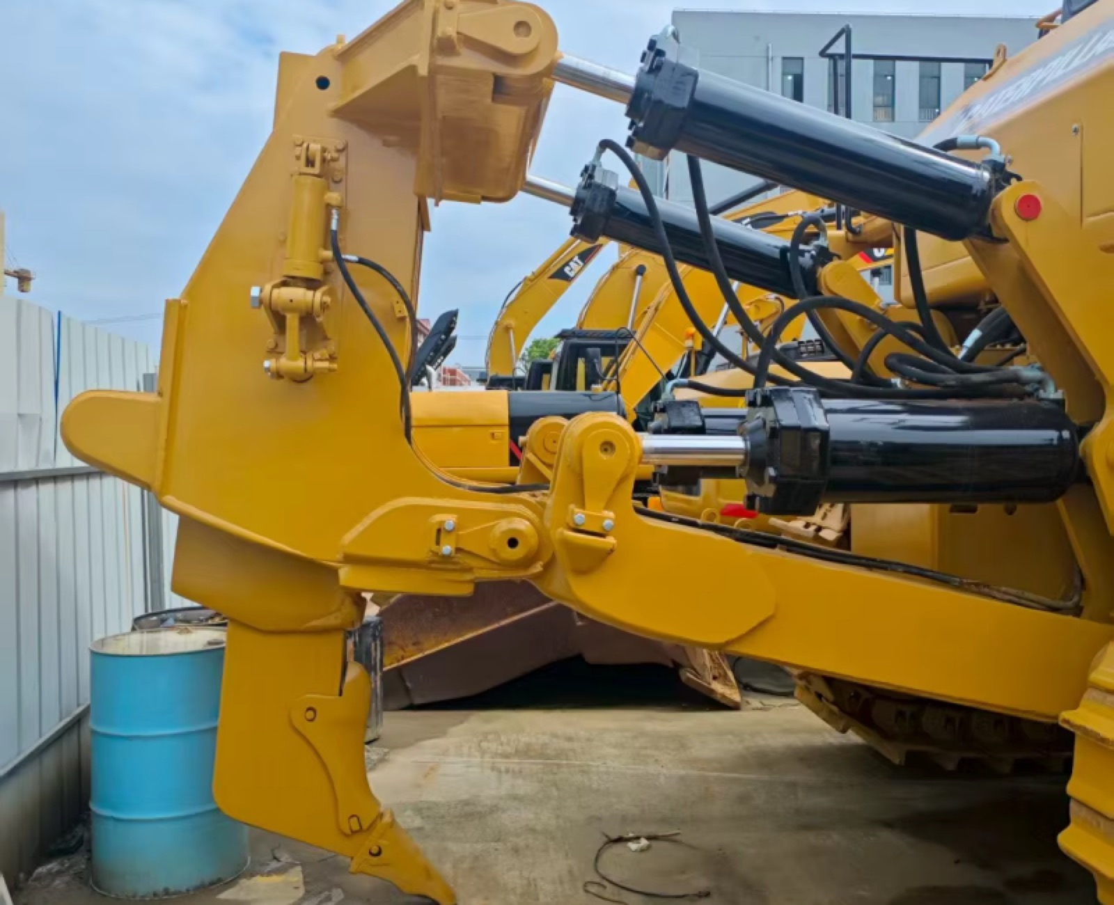 CAT D10 Bulldozer for Sale used excavator 0 photo 2
