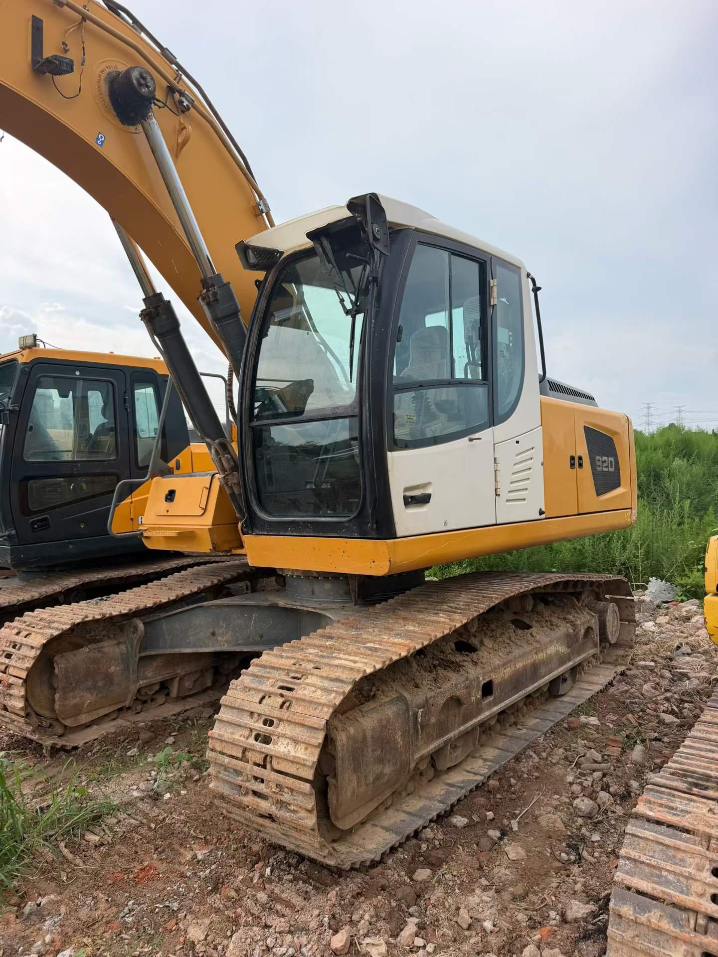 Liebherr 920 used excavator, 0, China stock