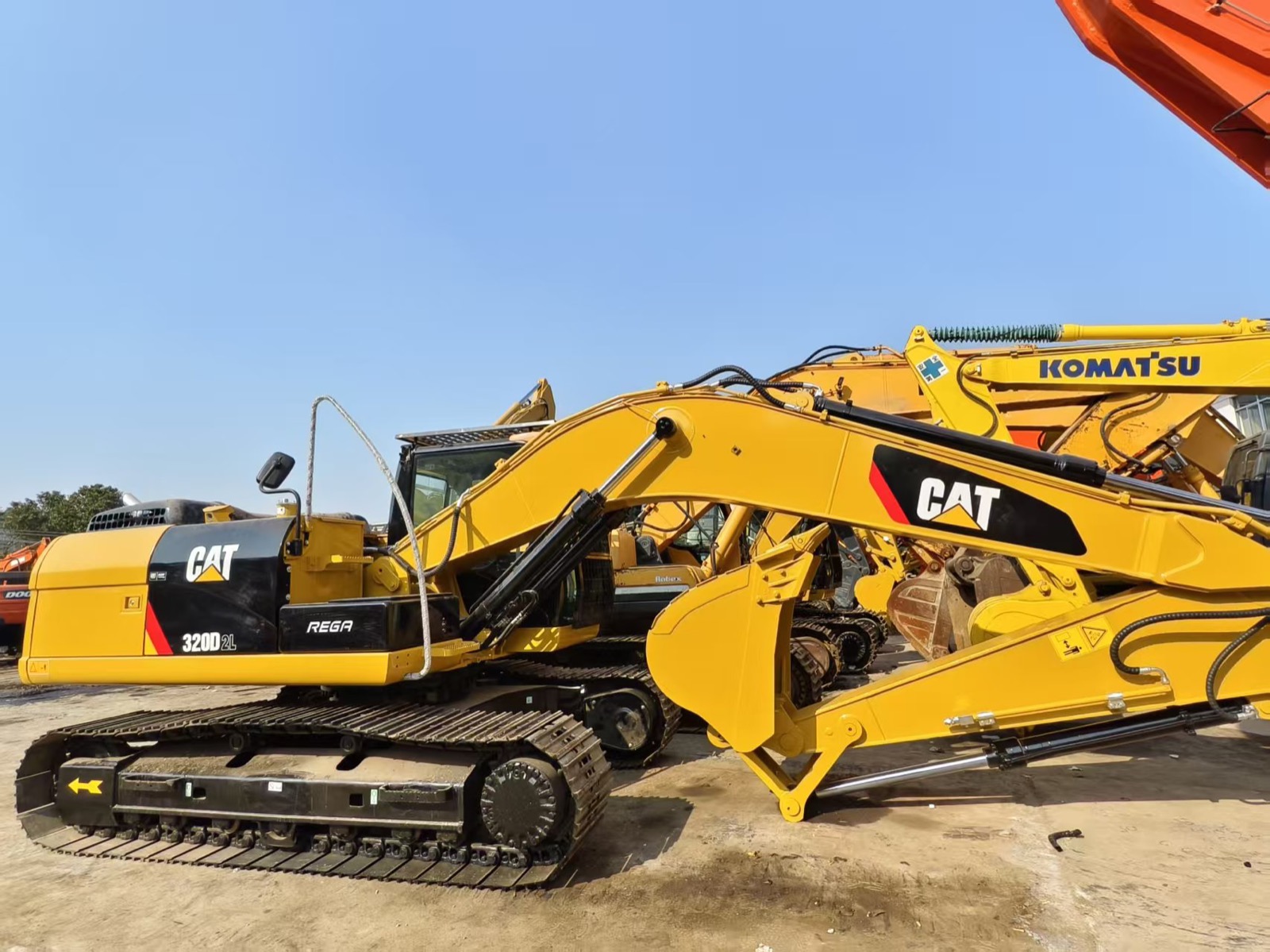 CAT 320D used excavator 0 photo 3