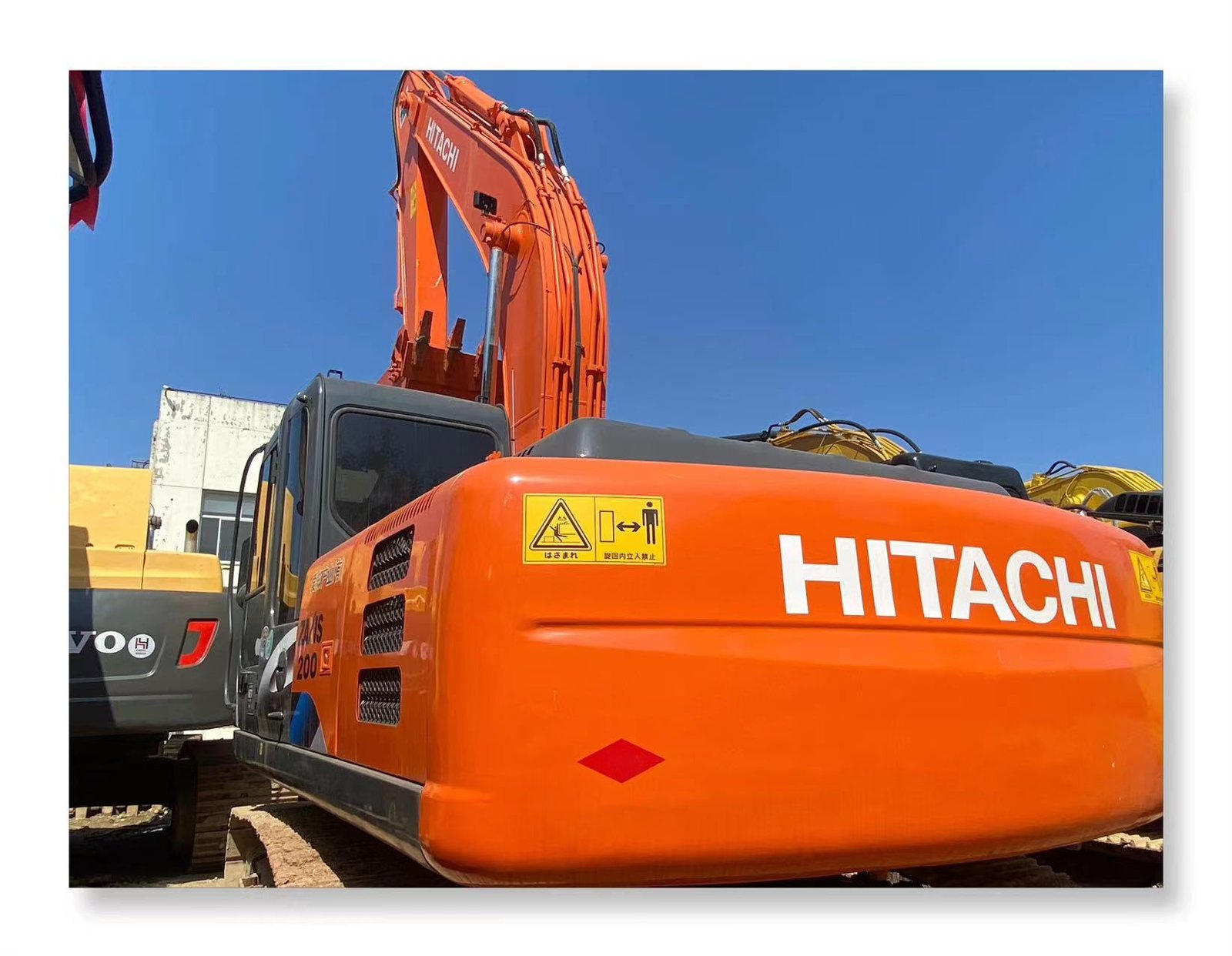 Hitachi ZX200 used excavator 0 photo 1