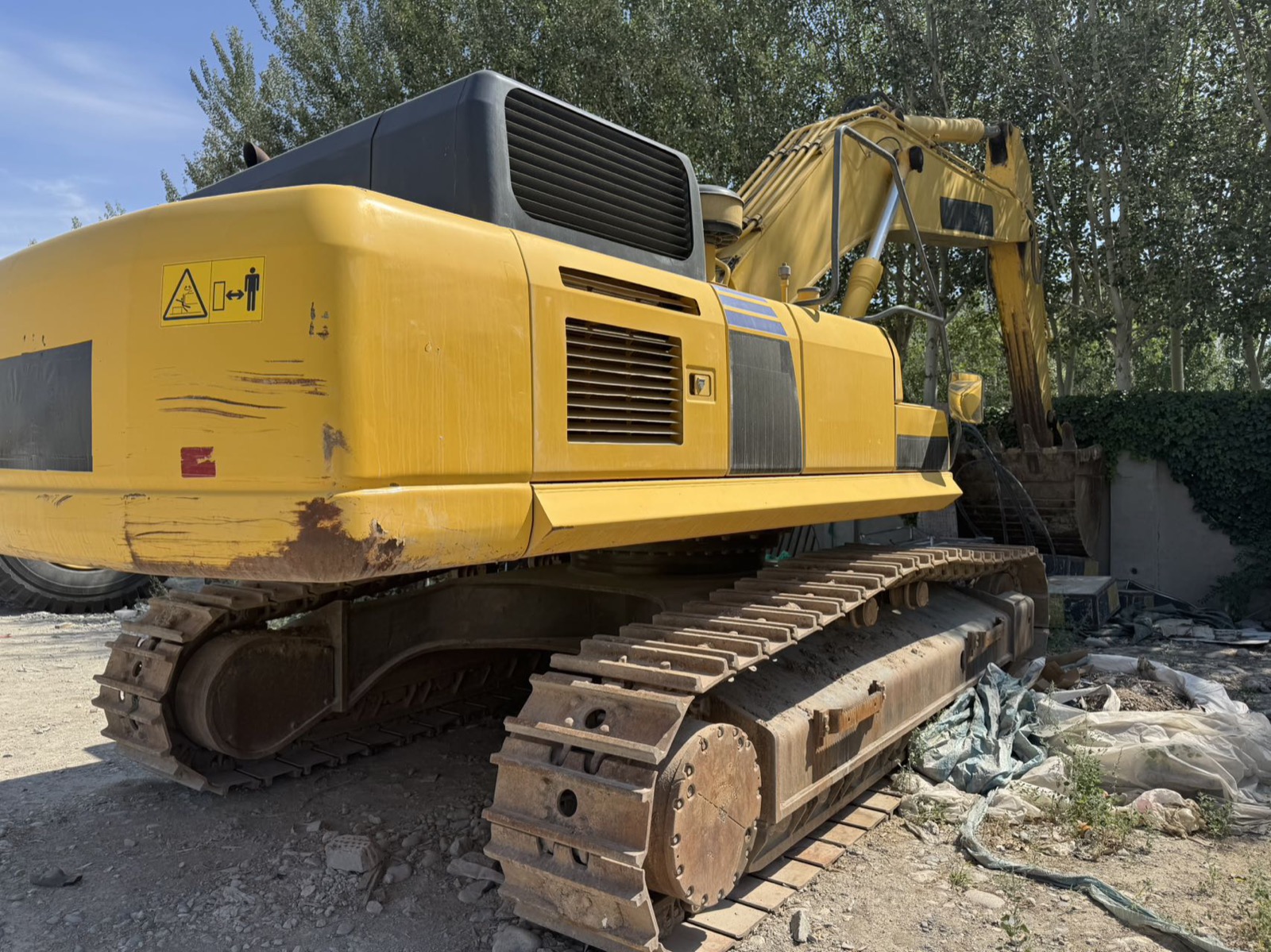 Komatsu 460 used excavator 0 photo 2