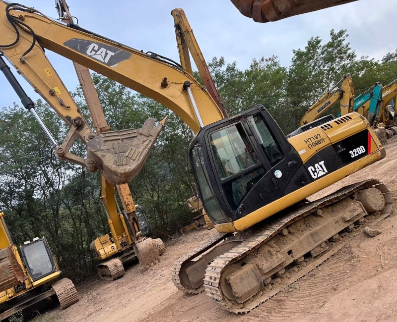 CAT 320D used excavator 0 photo 4