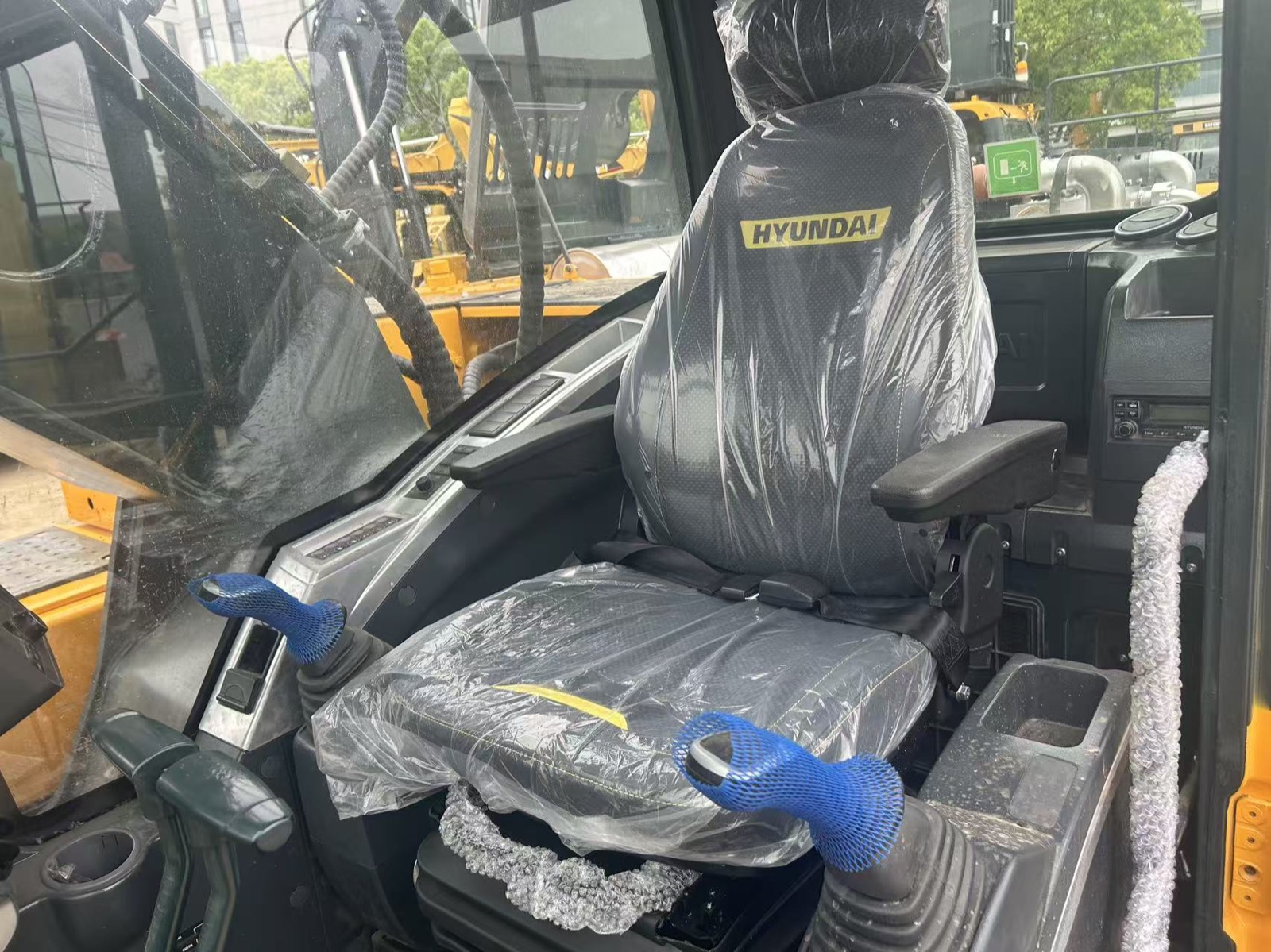 Used Hyundai 305LC-9T Excavator for Sale