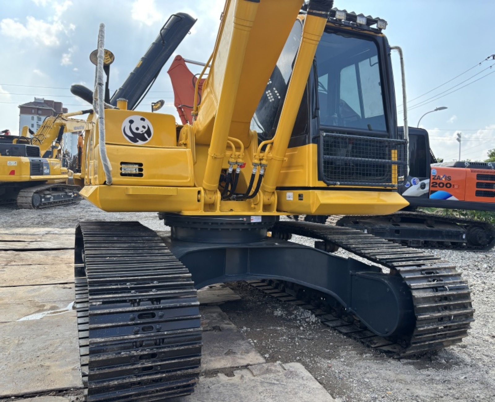 Komatsu PC200 used excavator 0 photo 6