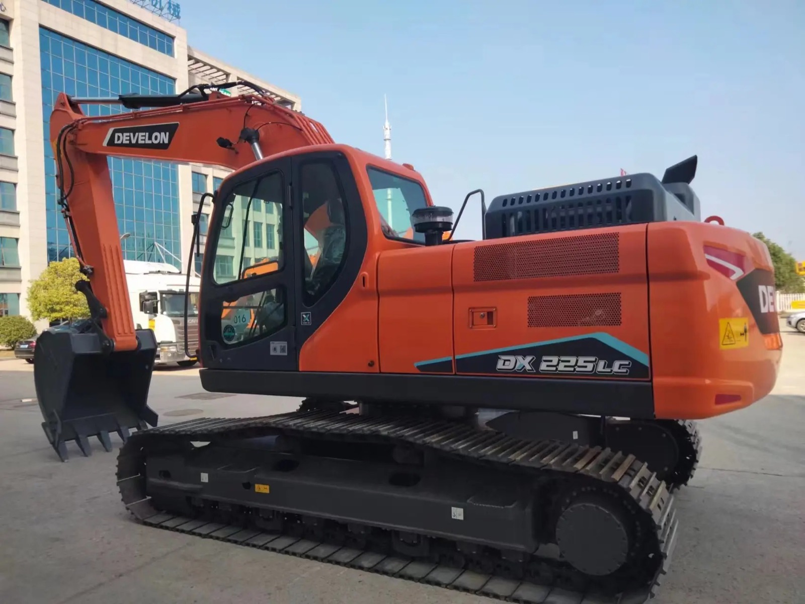 Used Doosan DX225LC Excavator for Sale