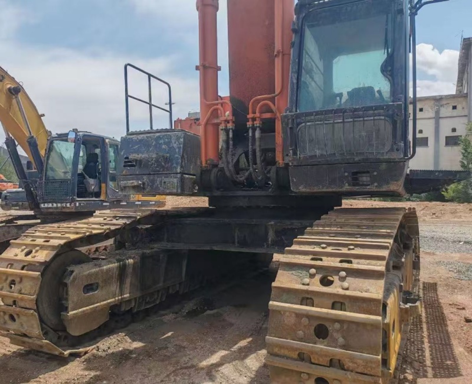 Hitachi ZX690 used excavator 0 photo 7
