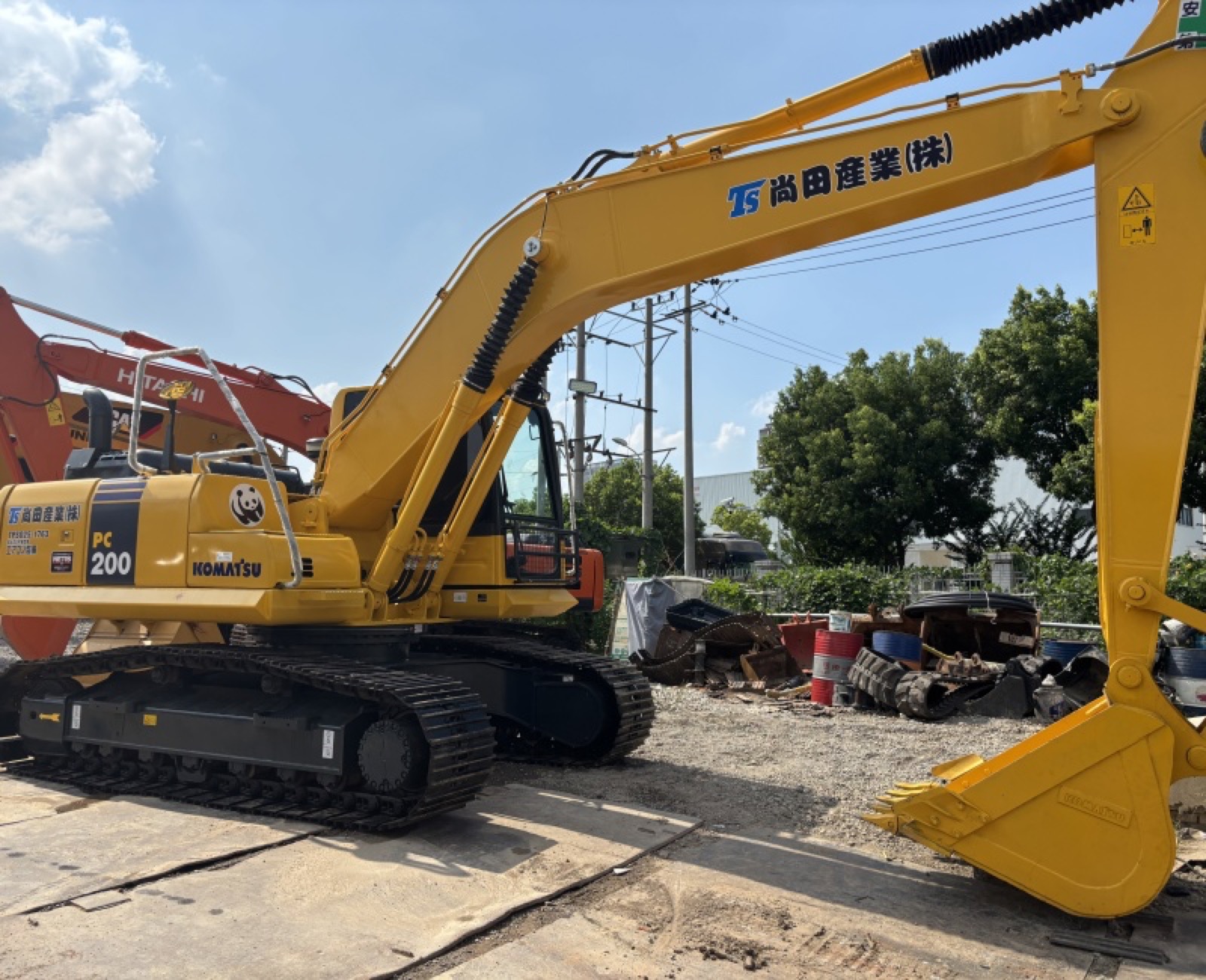 Komatsu PC200 used excavator 0 photo 8