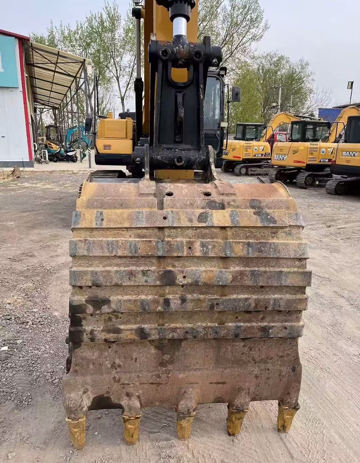 Sany 200 used excavator 0 photo 3