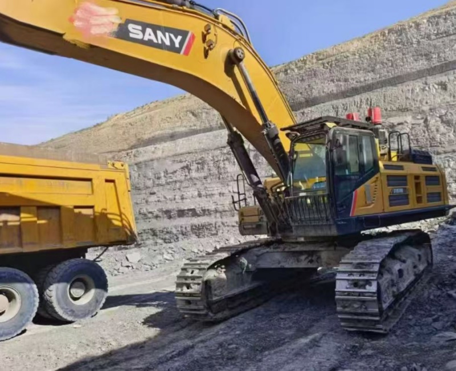 Used SANY 870 Excavator for Sale