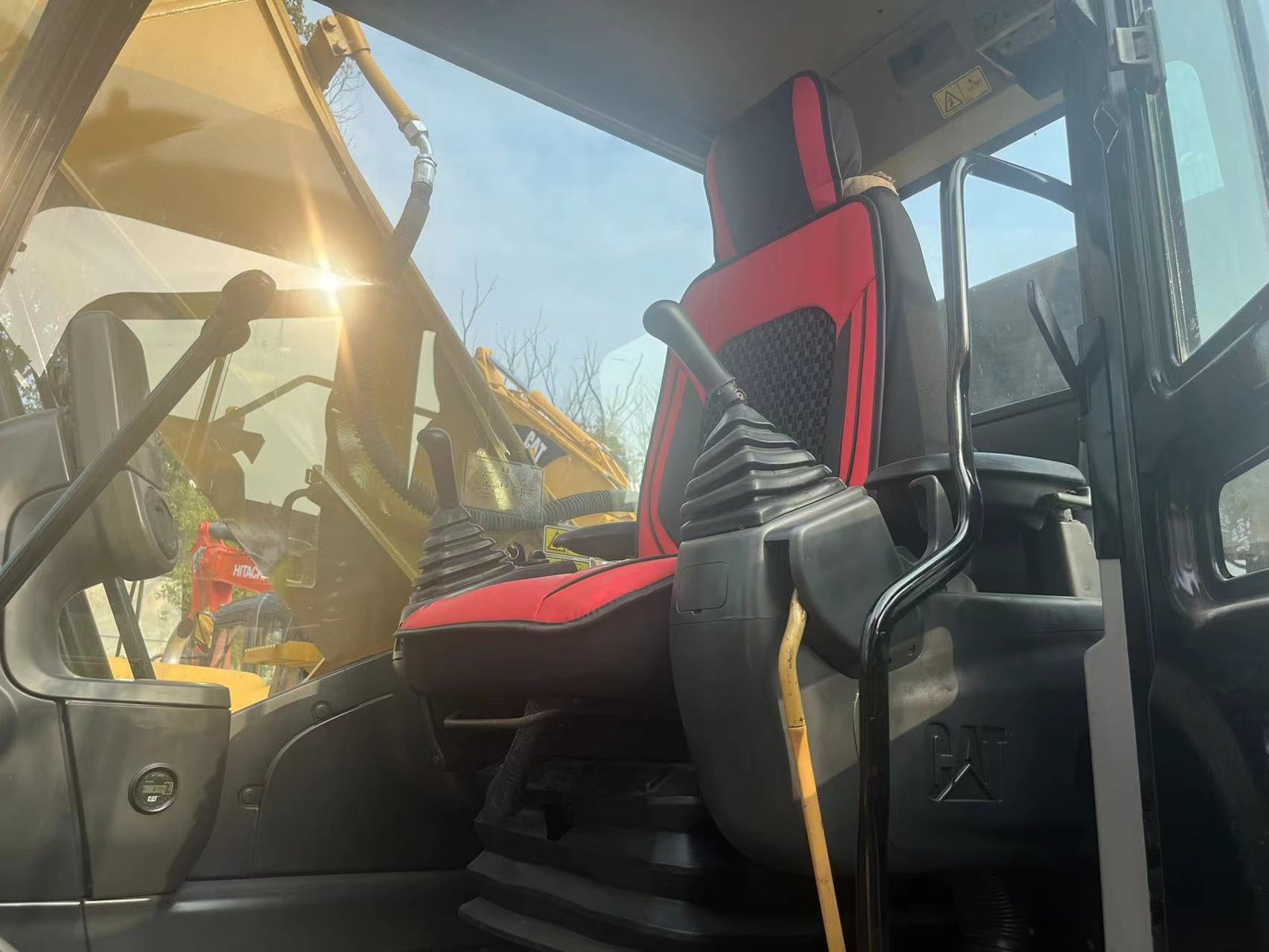 CAT 325D used excavator 0 photo 1