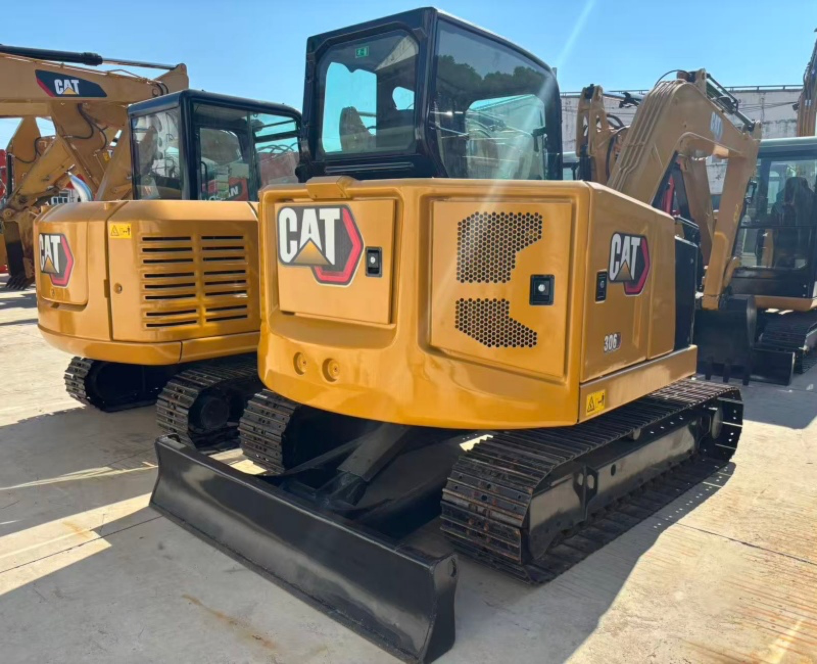 CAT 306 Mini used excavator 0 photo 2