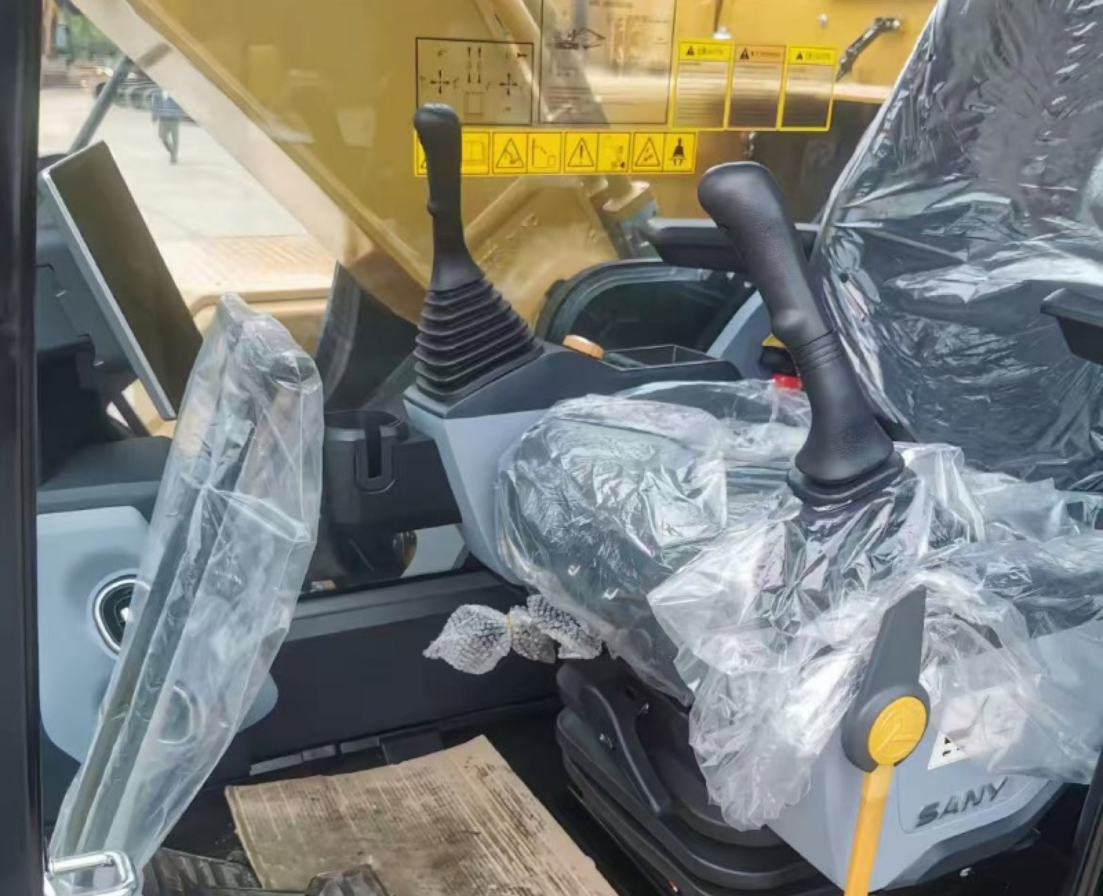 Sany 275 used excavator 0 photo 5