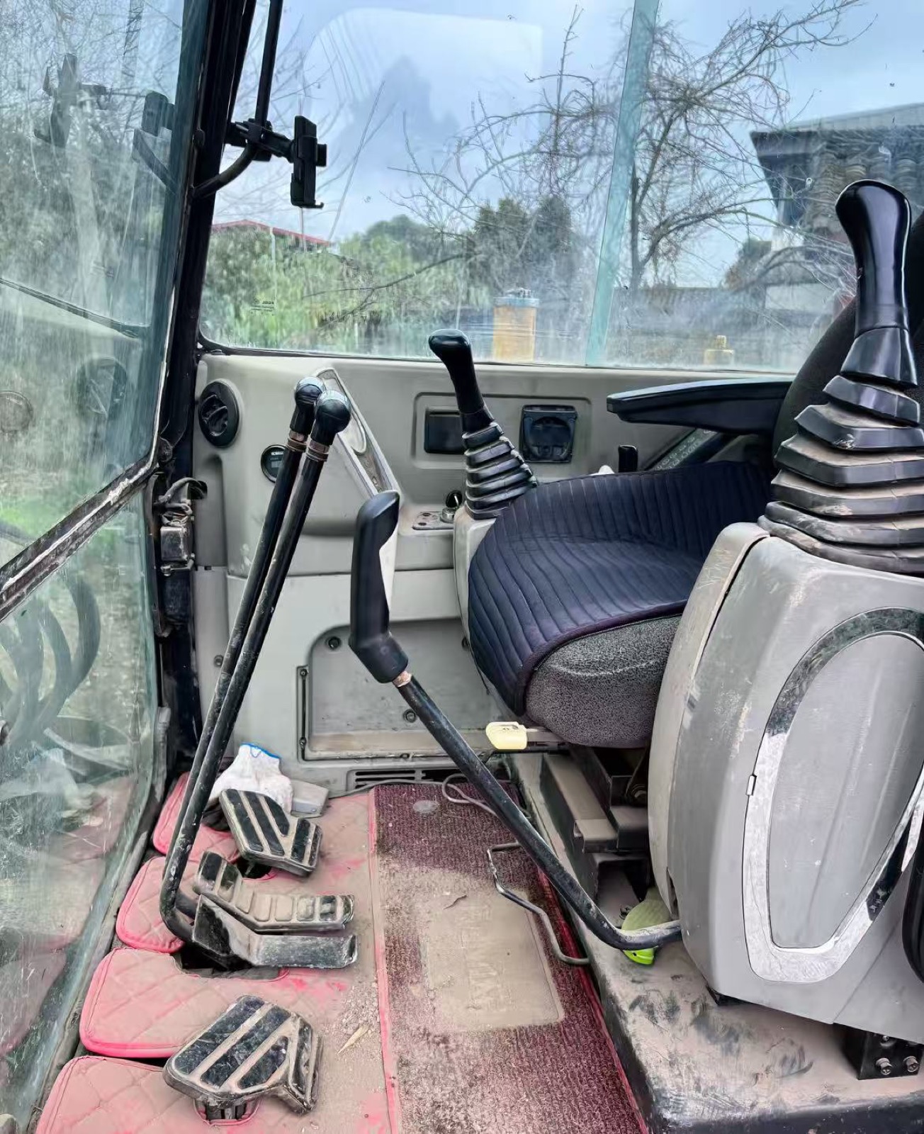 Hyundai 60-7 Mini used excavator 0 photo 4