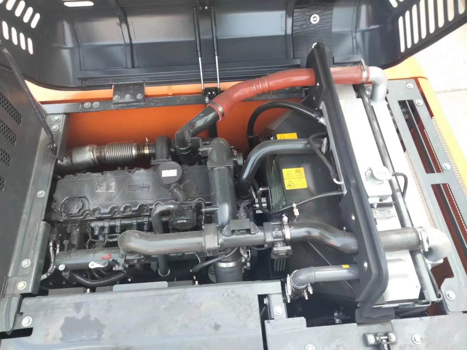 Doosan DX225LC used excavator 0 photo 2