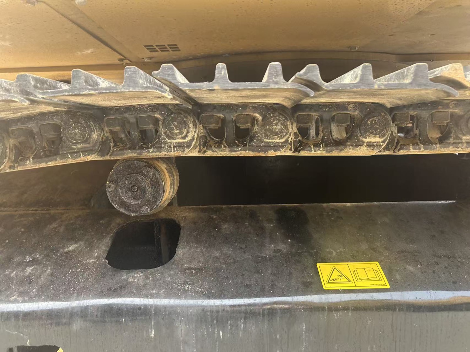 CAT 320D2L used excavator 0 photo 8