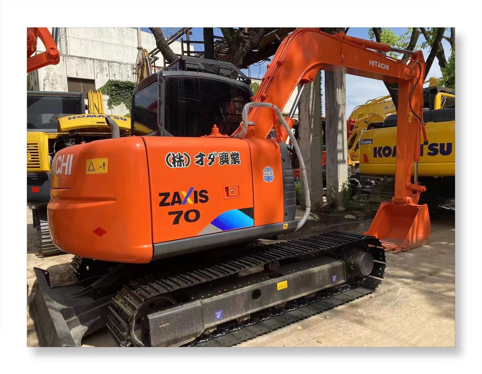 Hitachi 70 Mini used excavator 0 photo 4
