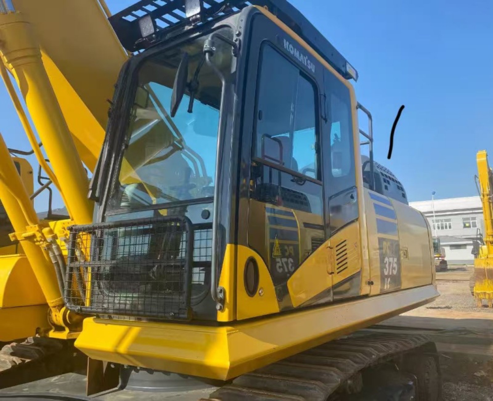 Komatsu PC375 used excavator 0 photo 7