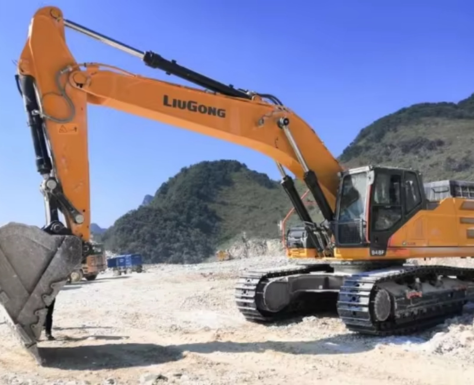 LiuGong 948F used excavator 0 photo 2