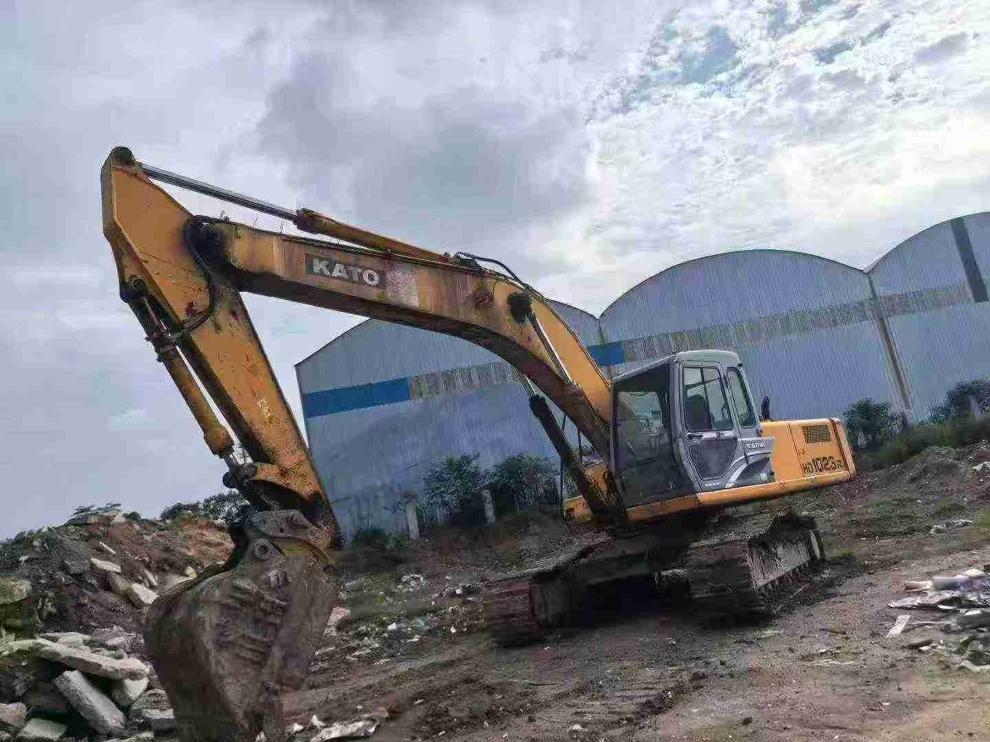 Kato Kato HD1023 used excavator 0 photo 2