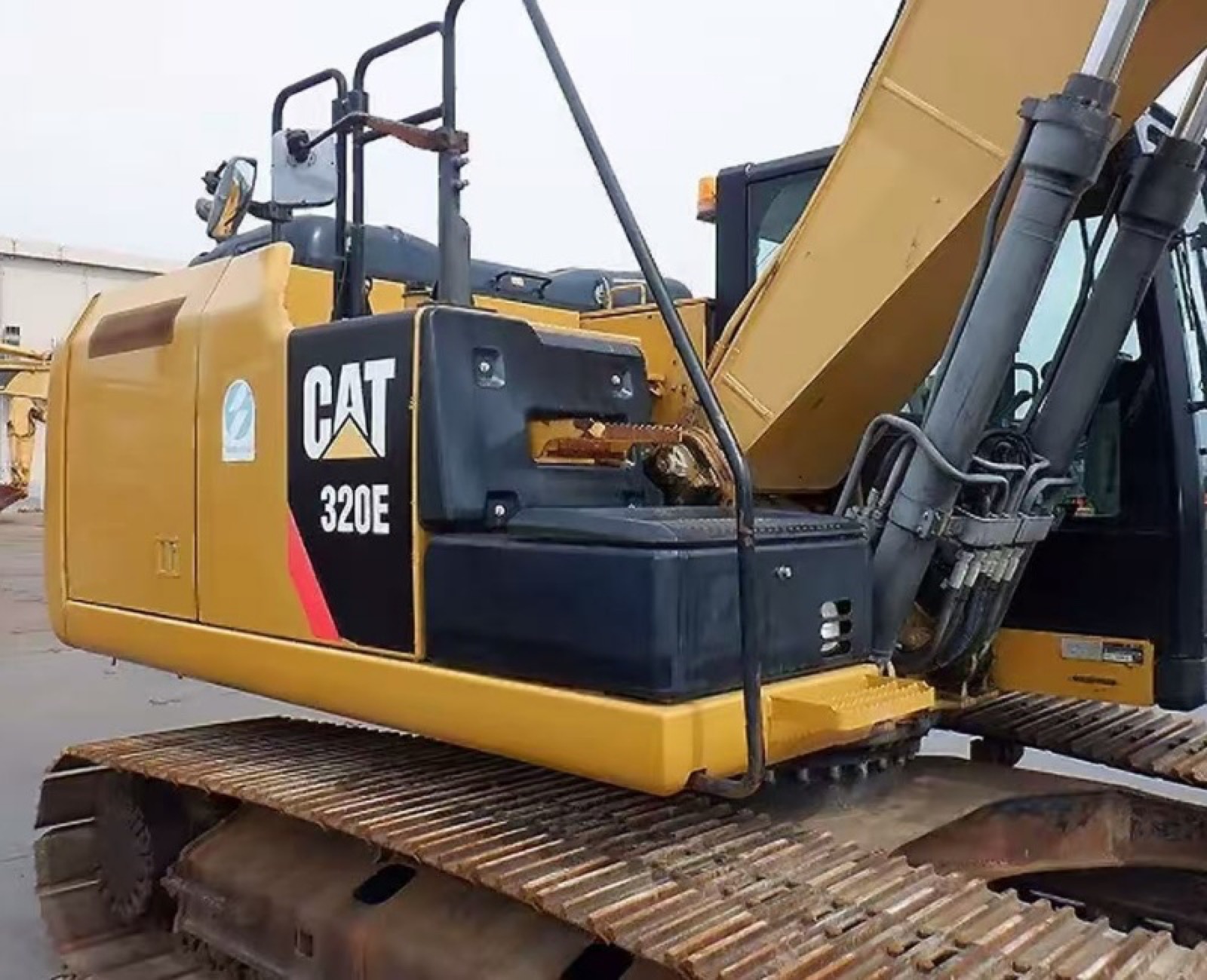 CAT 320E used excavator 0 photo 6