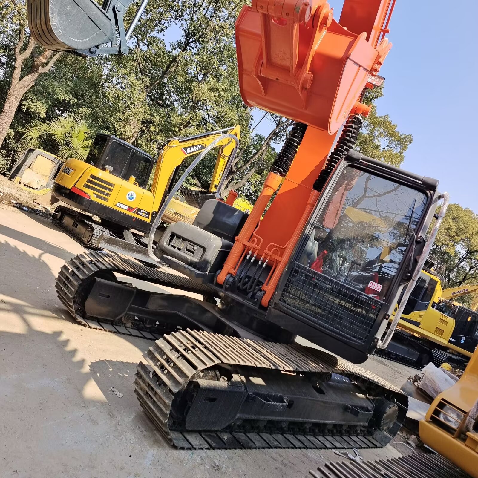 Hitachi 130 used excavator 0 photo 2
