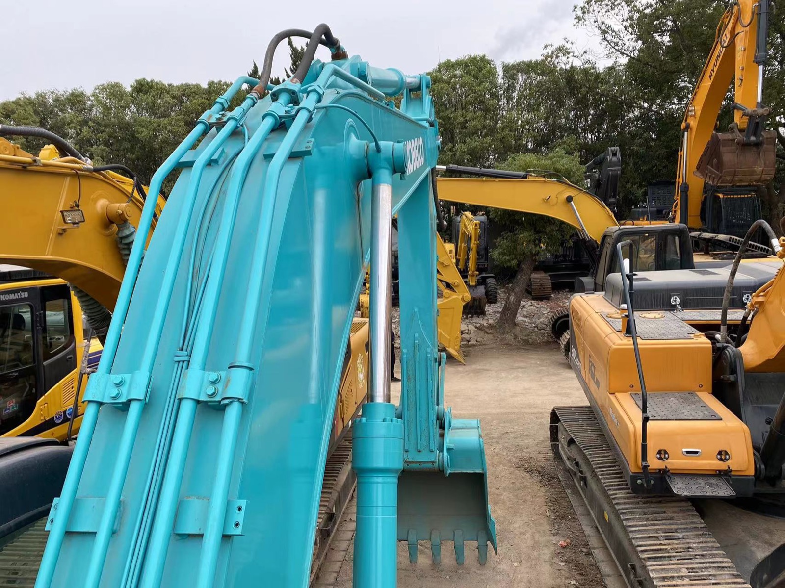 Kobelco SK200LC used excavator 0 photo 5