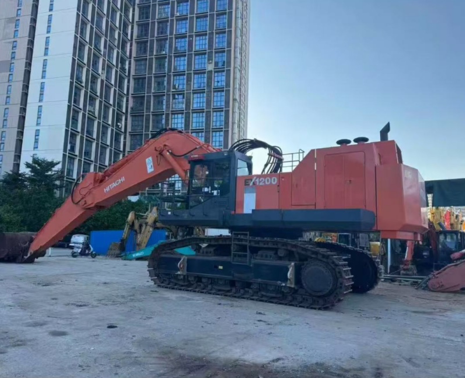 Hitachi EX1200 used excavator 0 photo 5