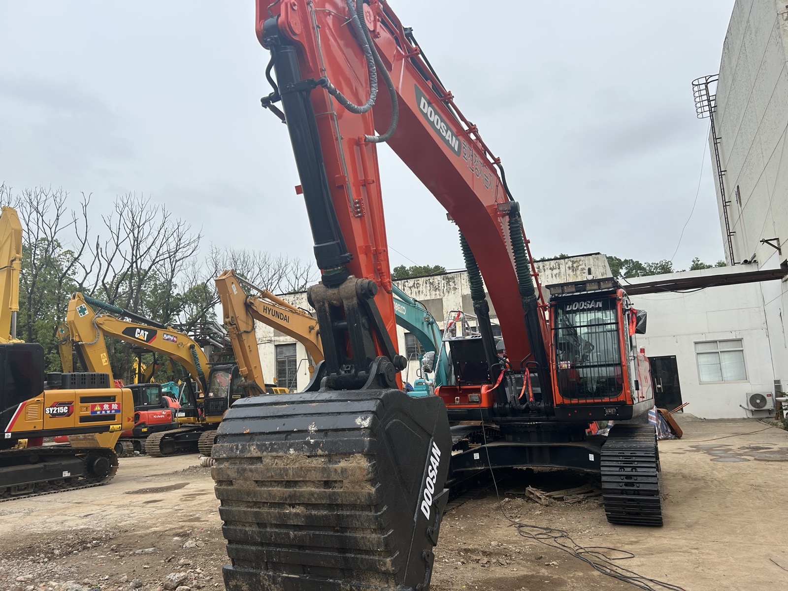 Doosan 340 used excavator 0 photo 3