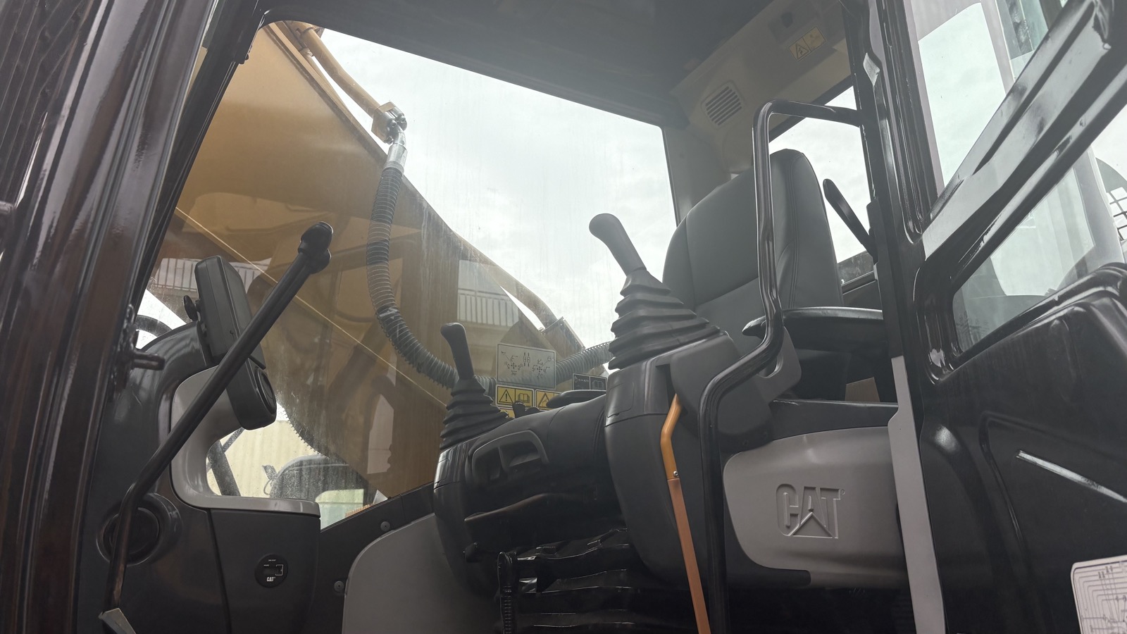 CAT 336 used excavator 0 photo 3