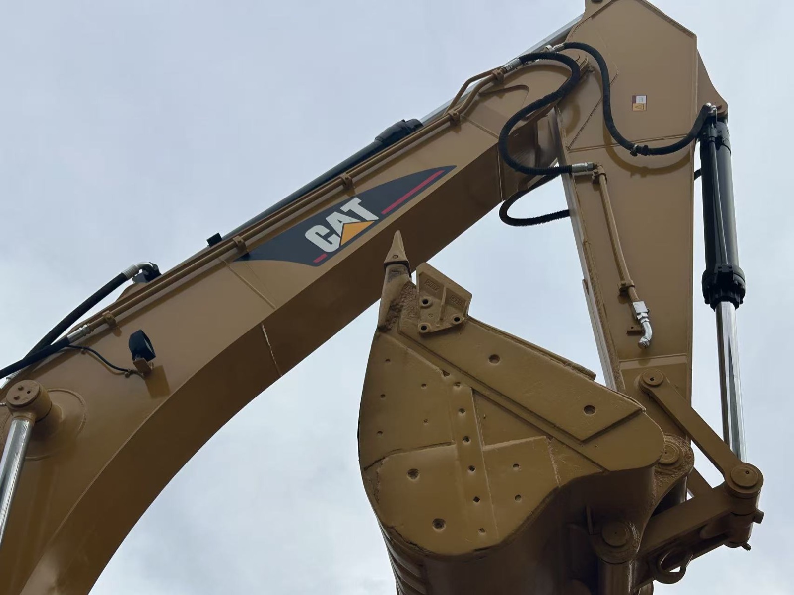 CAT 330C used excavator 0 photo 7